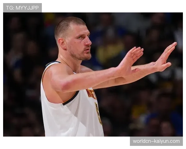 约基奇季后赛篮板率创新高 场均14.3板但掘金系列赛1-2落后